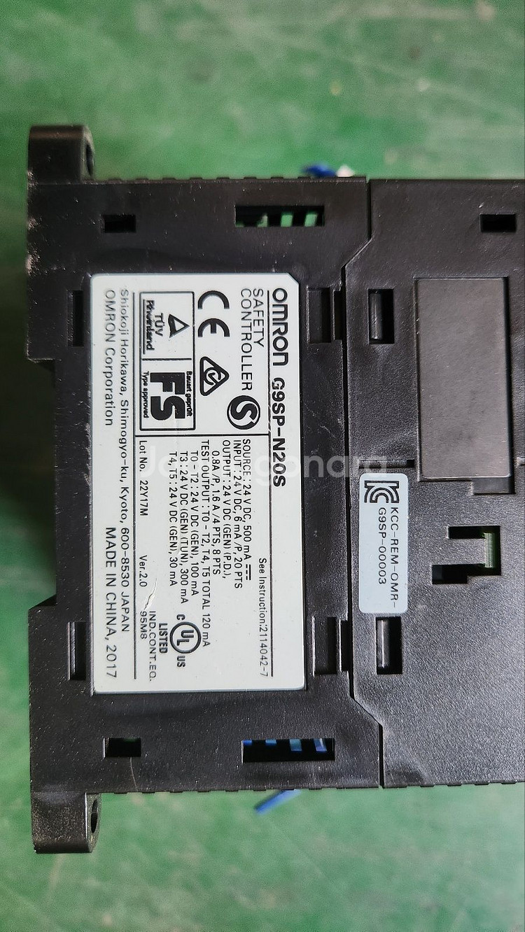OMRON G9SP-N20S PLC SET 팝니다--1