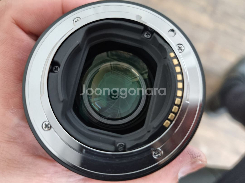 소니 FE 85mm F1.8 팝니다.--3