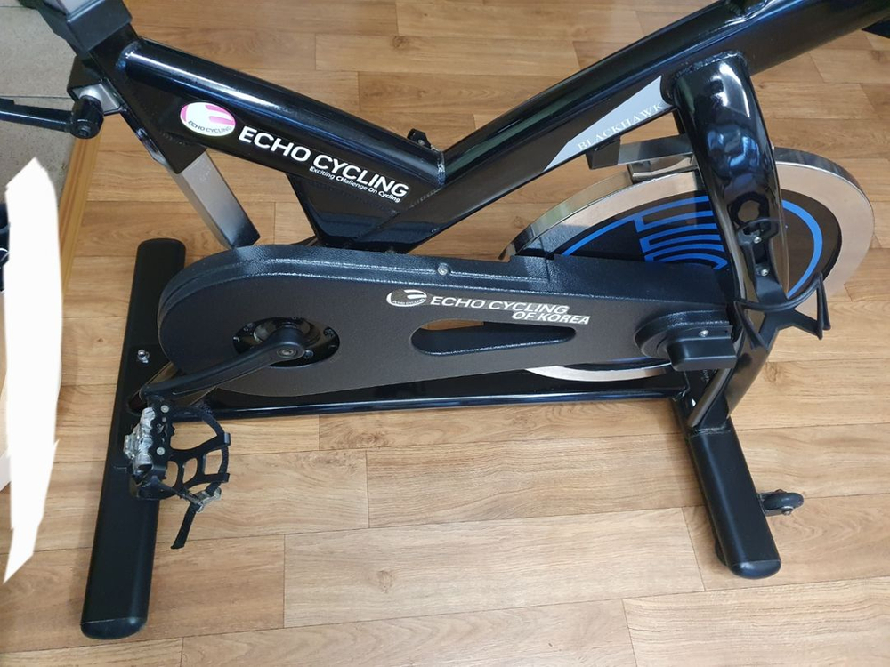 에코 사이클링 스피닝 실내자전거 이미지