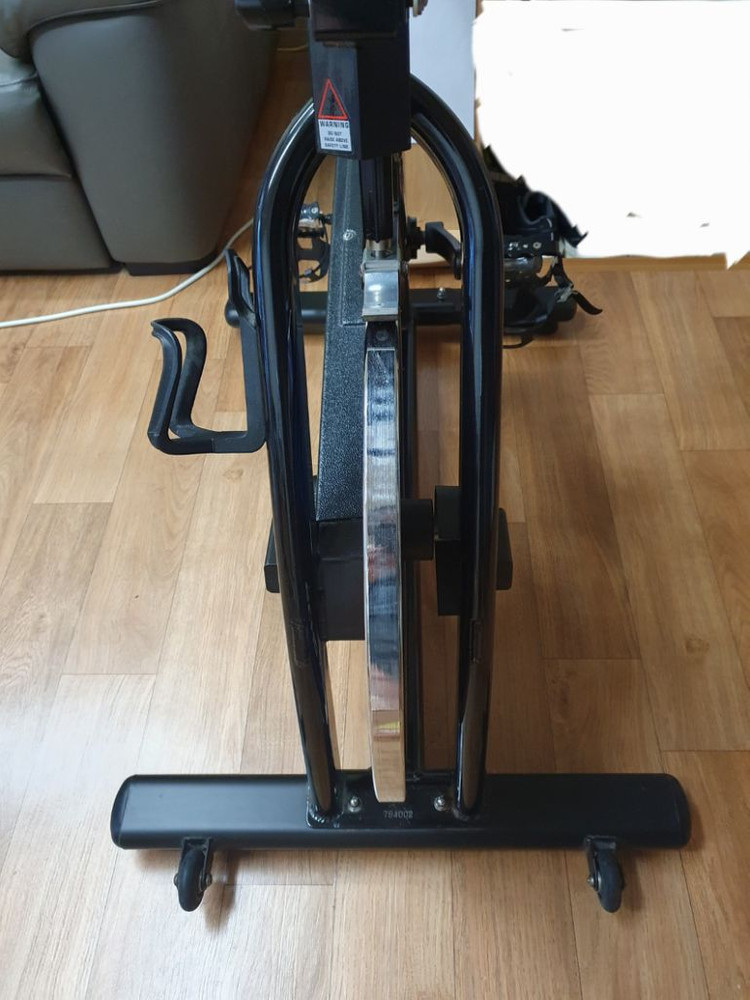 에코 사이클링 스피닝 실내자전거 이미지