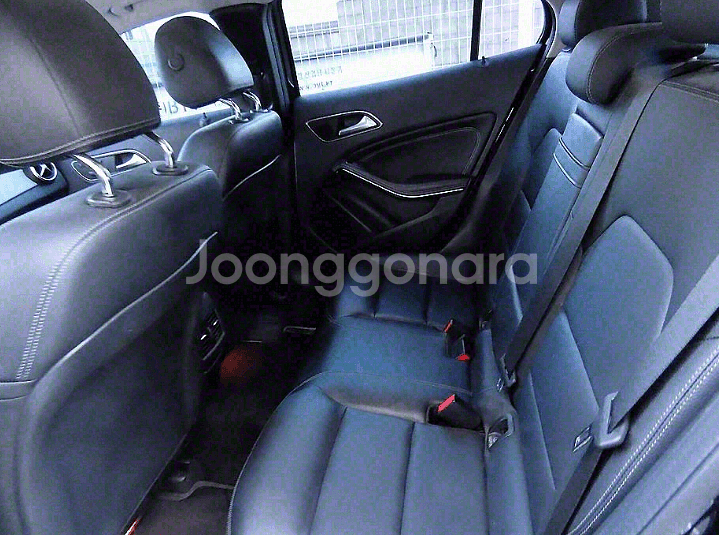 @15년 GLA클래스 GLA200 CDI 4MATIC--4
