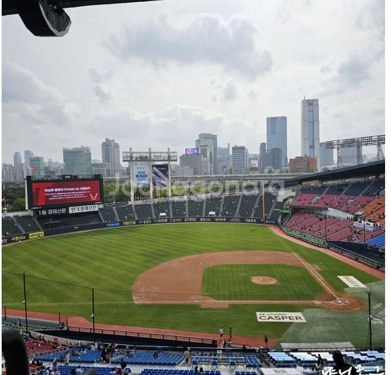 3.23 엘지 롯데 네이비--2