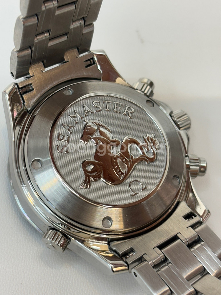 오메가 씨마스터 300청판 크로노블루 오토메틱 41mm--4