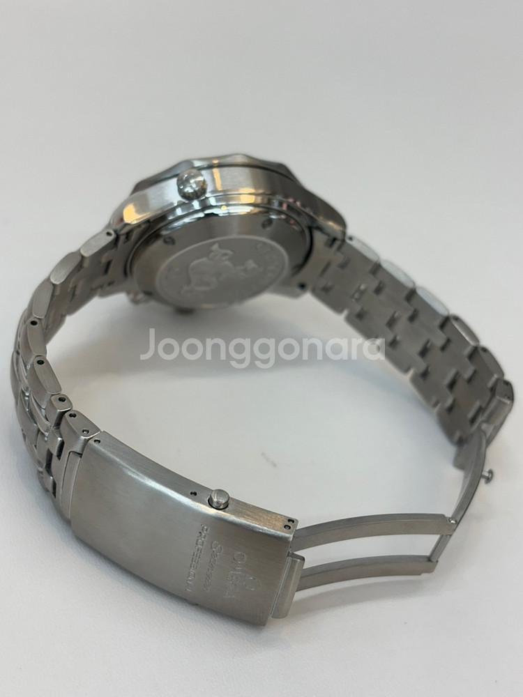 오메가 씨마스터 300청판 크로노블루 오토메틱 41mm--3