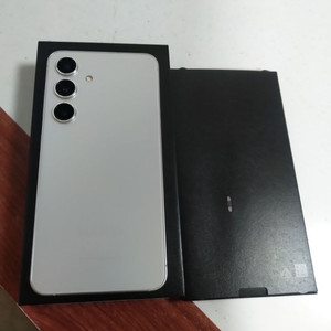 자급제)갤럭시 S24 512GB판매합니다.