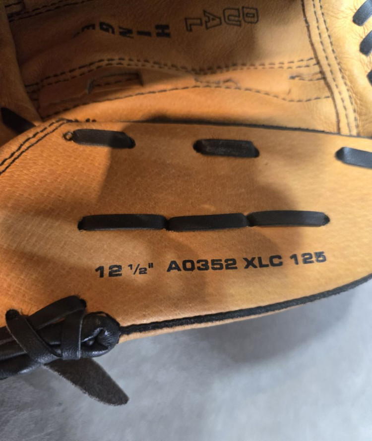 무배) 윌슨 야구 글러브 왼손잡이용--3