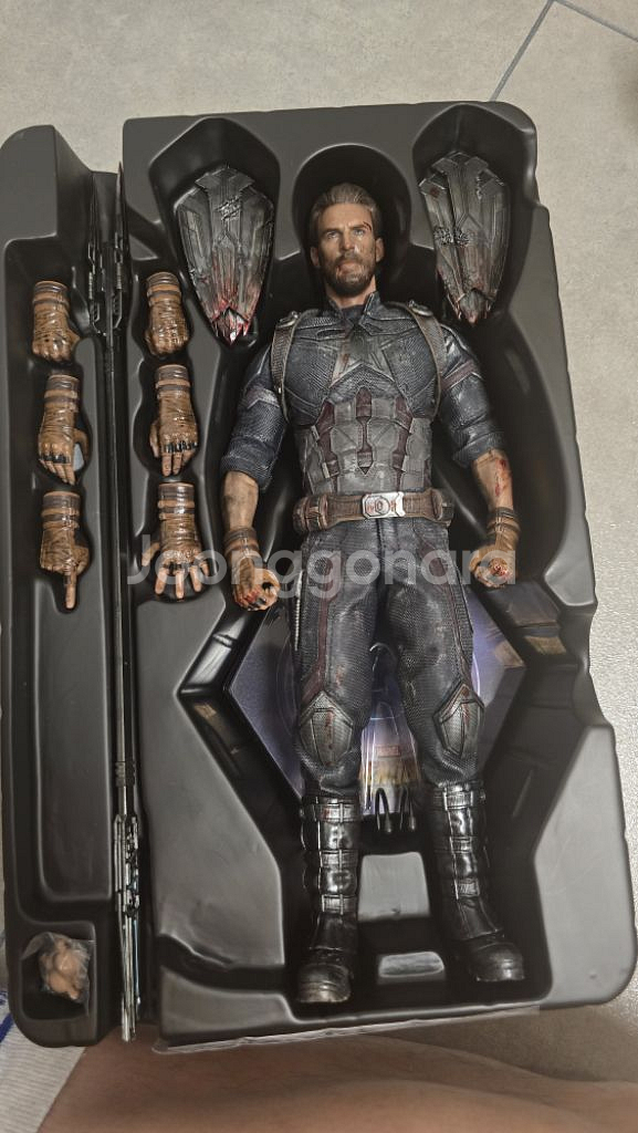 핫토이 인피니티워 캡틴 배틀데미지 커스텀--5