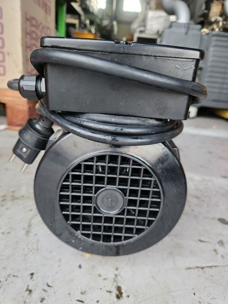 GLD-136C ULVAC 알박 진공펌프 162L/mi 이미지