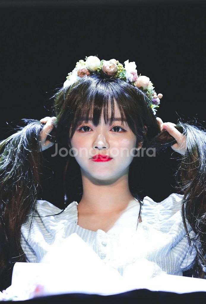 오마이걸 유아 포카 사는분--0