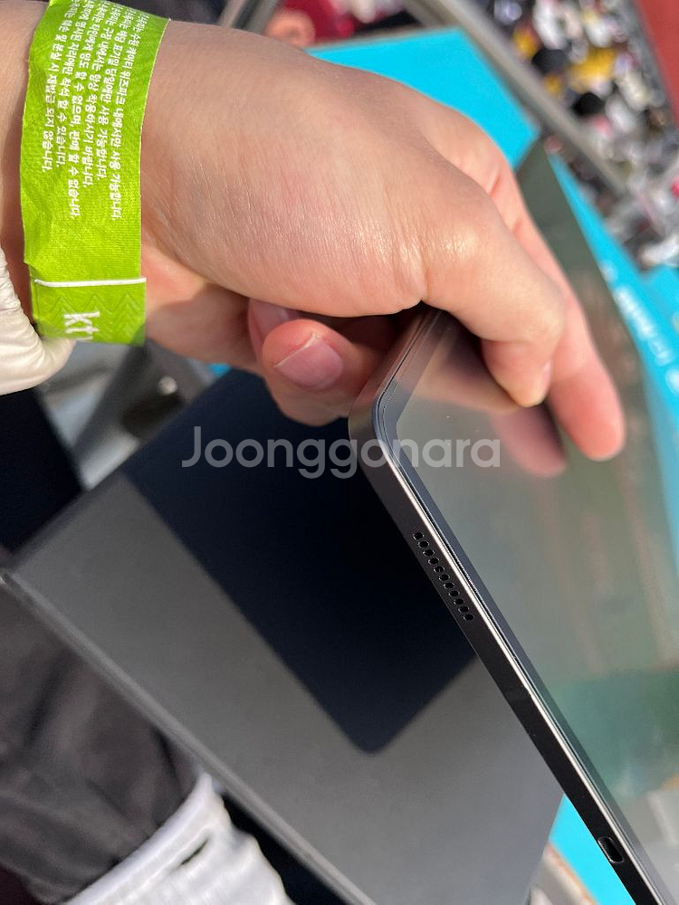 갤럭시탭 S8 울트라 128gb + 정품케이스 2종--4