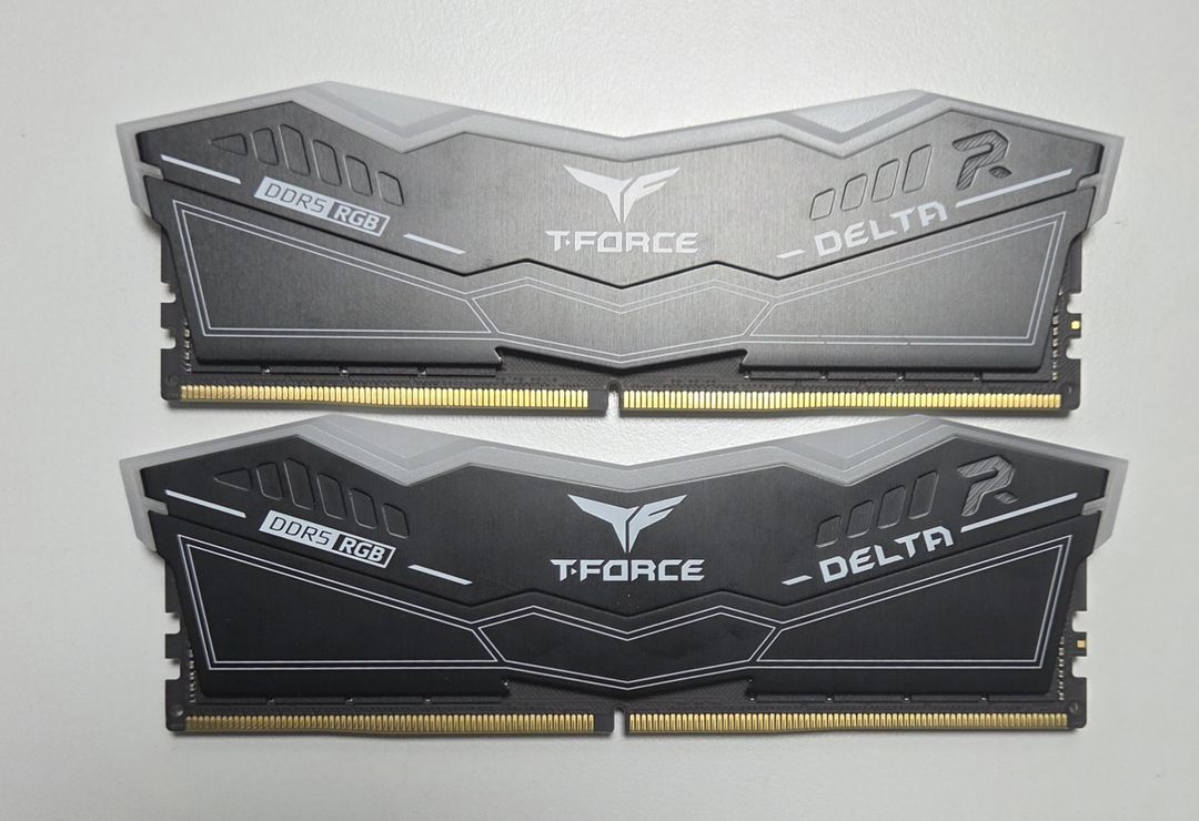 TEAM GROUP T-FORCE RGB DDR5 64