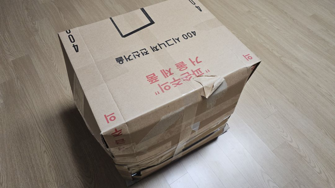 콜맨 아이스박스 익스트림5 50쿼터 판매합니다.--4