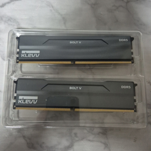 에센코어 DDR5 32GB 6000 방열판 튜닝 램