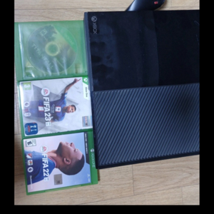 Xbox One 본체, FIFA 22, FIFA 23