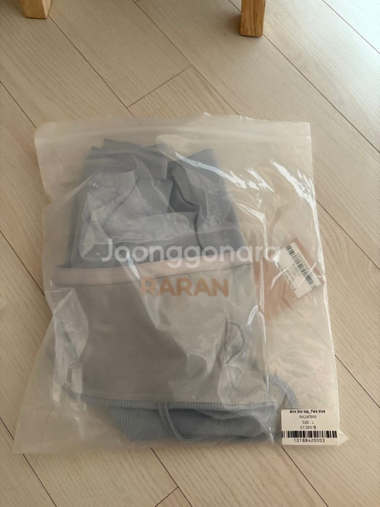 라렌 raran 브라탑 판매합니다--3