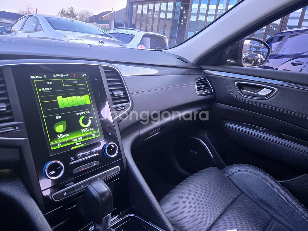 16년식 SM6 2.0 GDe LE 오토 휘발유 차량--8