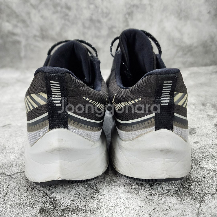 더블식스(정품)나이키 줌원플로6 쉴드 리플렉트실버280--5