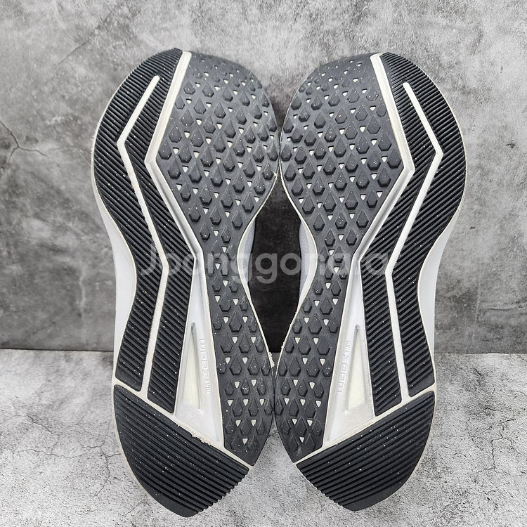 더블식스(정품)나이키 줌원플로6 쉴드 리플렉트실버280--7