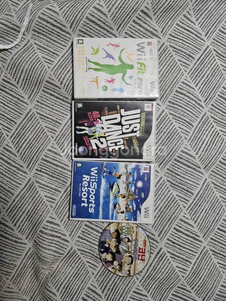 인텐도 wii 게임기 + 위핏보드 + CD 3개--1