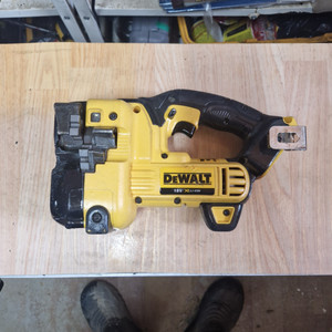 디월트전산볼트카타기DCS350 최상품 컷팅기 커터기 절