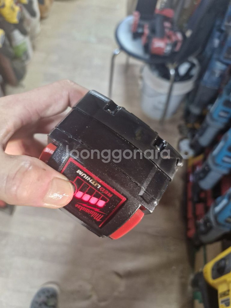 밀워키배터리 M18 5.0AH.M18HB05.2024년--1