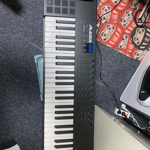 Alesis vi49 마스터키보드