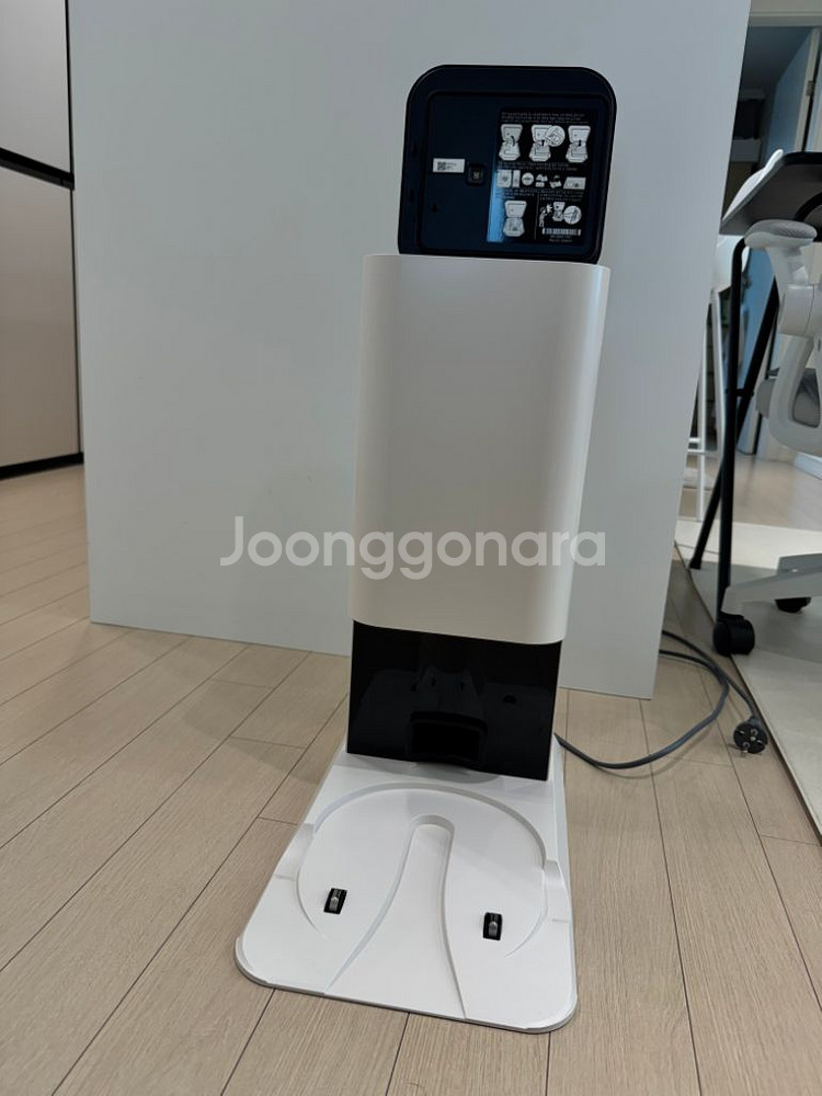 LG 코드제로R9 로봇청소기+올인원타워--1