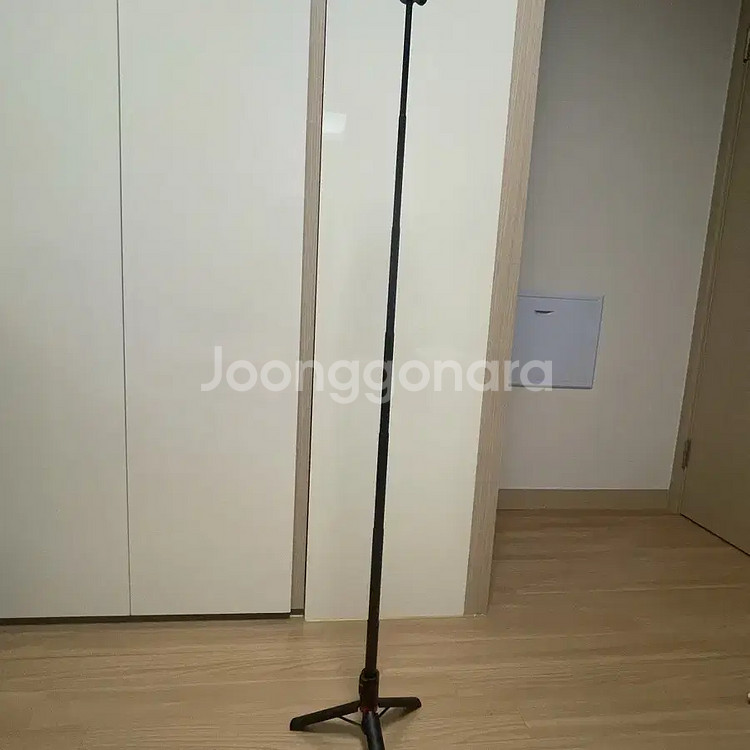 스마트폰 셀카봉 삼각대 130cm 팝니다--1
