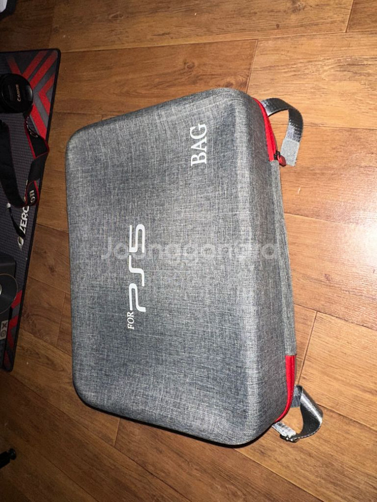 PS5 디지털 듀얼센스 2개 + 충전거치대 + 이동가방--5