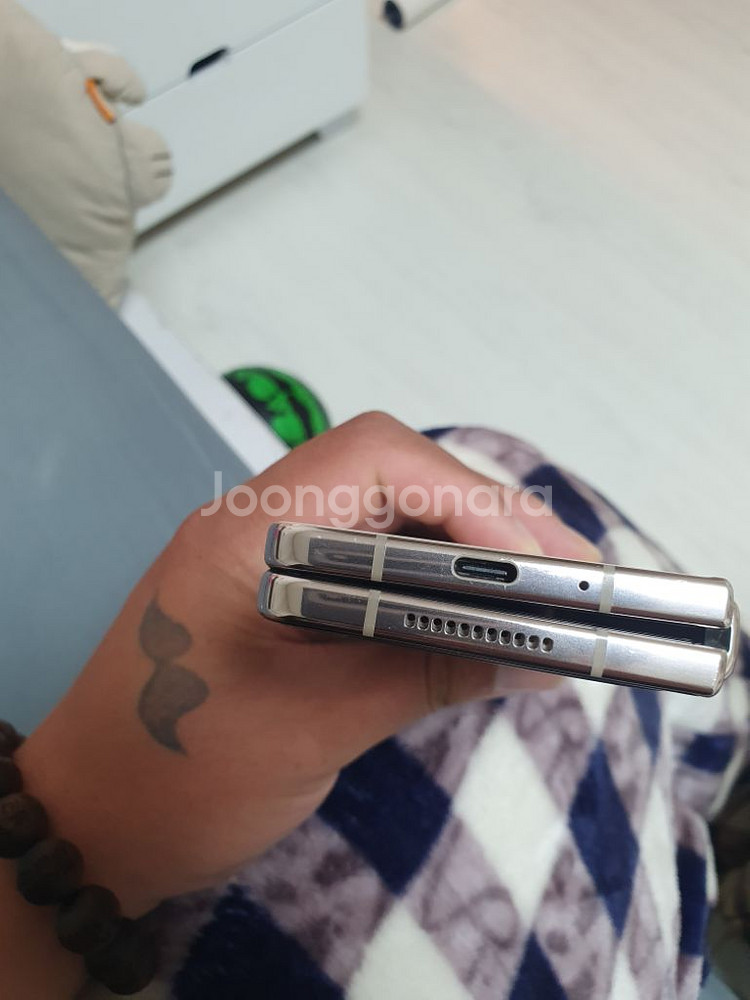 삼성 갤럭시Z폴드4 512GB 베이지 s급--3