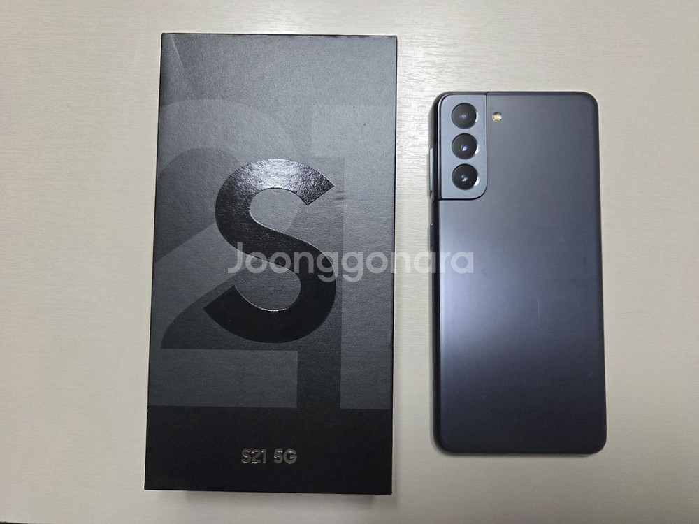 갤럭시 S21 256GB A급 팬텀 그레이 팝니다.--1