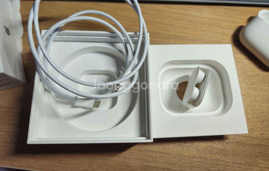 에어팟 프로 1 팝니다.--7