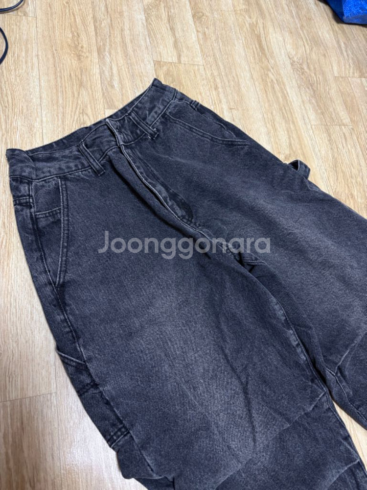 오드스튜디오 파라슈트 워싱 와이드 데님 팬츠 블랙--5