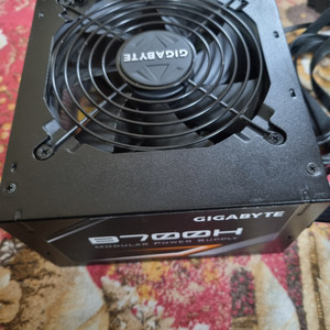 GIGABYTE B700H 풀모듈 700w 파워서플라이