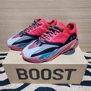 아디다스 Adidas Yeezy Boost 700