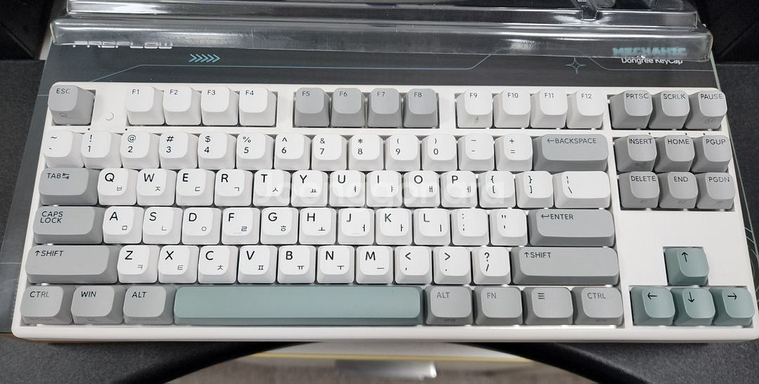 프리플로우 아콘 E1 PRO TKL 8k 50G 무접점--1