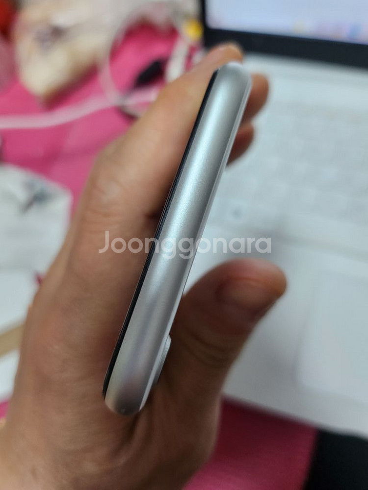 아이폰se2 128gb85%--4