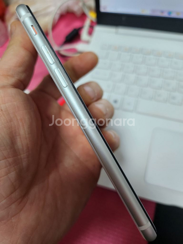 아이폰se2 128gb85%--7