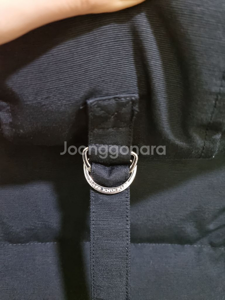 무스너클 서스캐처원 블랙 블랙퍼 m 실착 10회미만--1