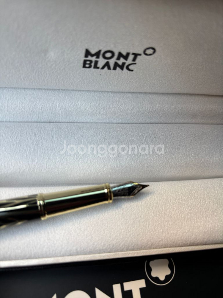 Montblanc 몽블랑 흑금 만년필--1