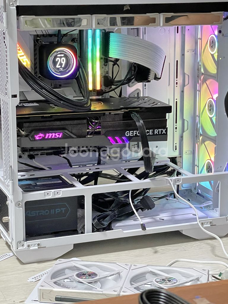 MSI RTX 4090 게이밍X트리오 D6X 24GB--1