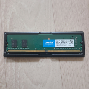 Crucial DDR4-3200 8GB 팝니다.1개