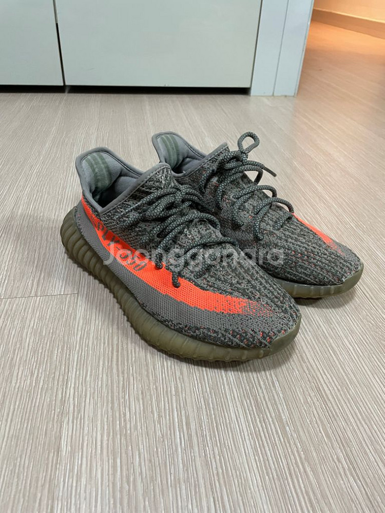 이지부스트350 v2 벨루가 260 초판 팝니다--1