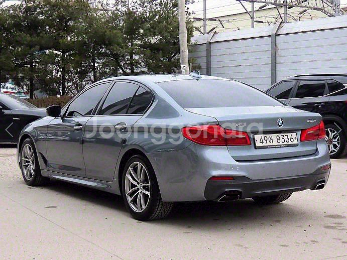 @17년식 5시리즈(7세대) 530i xDrive M--2