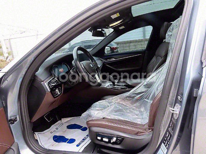 @17년식 5시리즈(7세대) 530i xDrive M--4