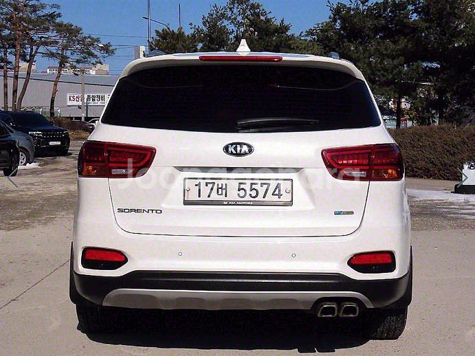 @17년식 더 뉴쏘렌토 디젤 R2.2 2WD 노블레스--3