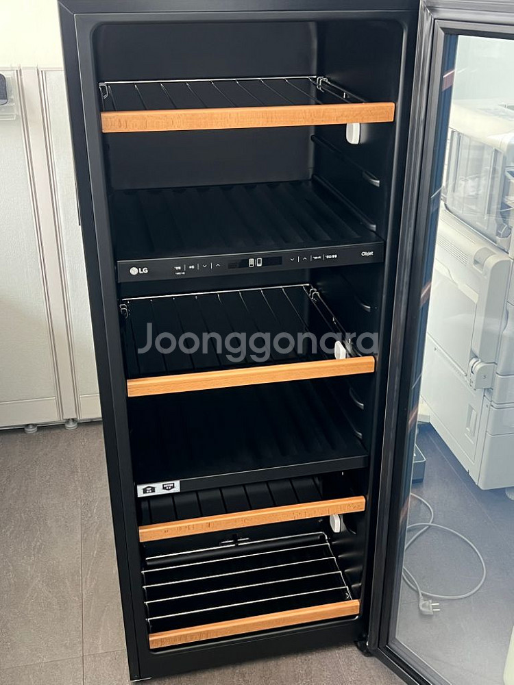 울산직거래) LG 오브제컬렉션 와인셀러 121병--1