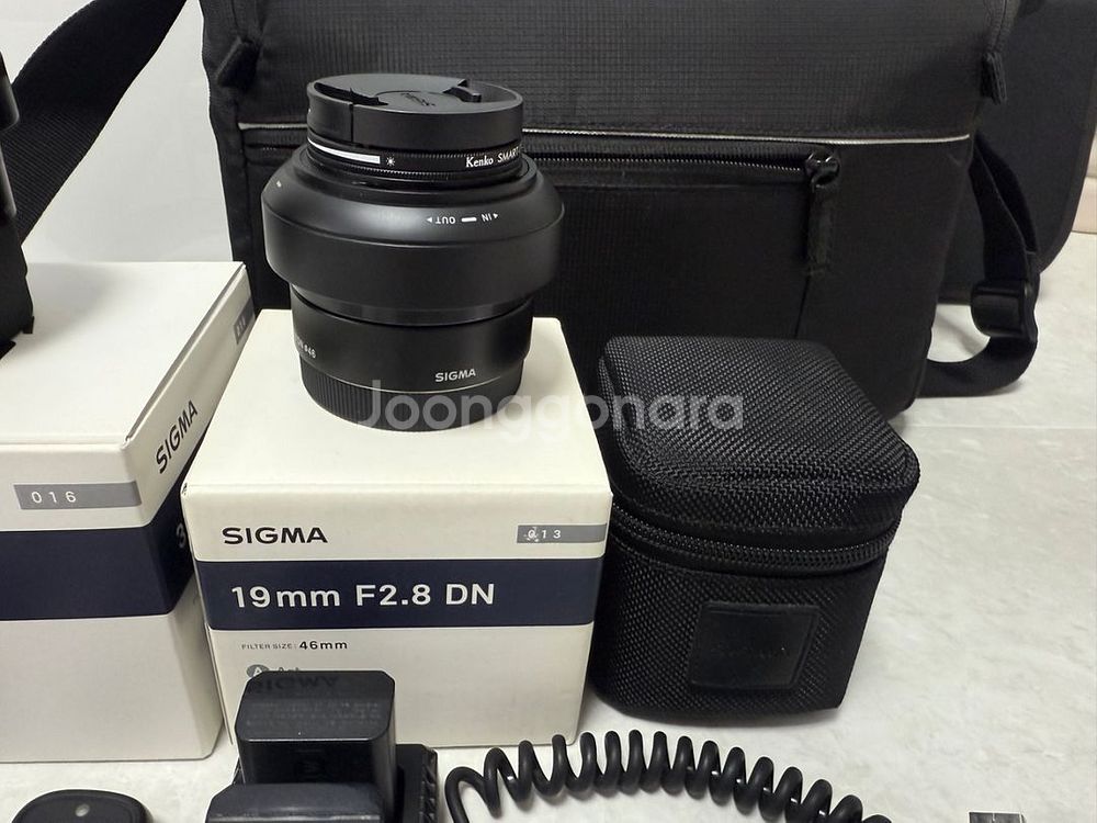 소니 a6000 바디킷, 시그마 30mm, 19mm 등--5