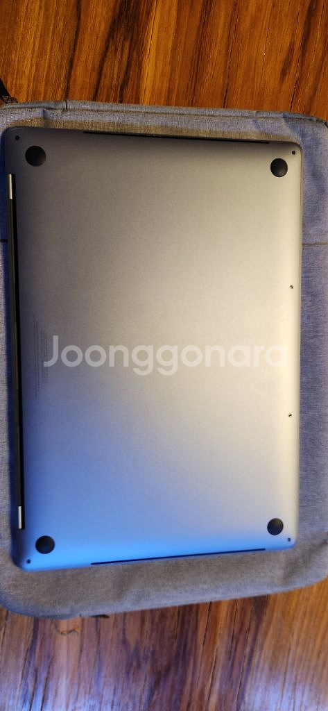 맥북 2016년형 15인치 16gb--1