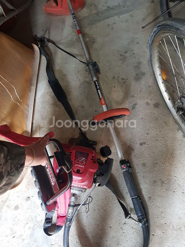 예초기혼다4행정 판매합니다 15만원--1